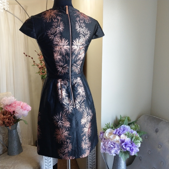 🔥LAST 1🔥NWT TED BAKER STARDUST SCULPTED DRESS - Picture 4 of 7